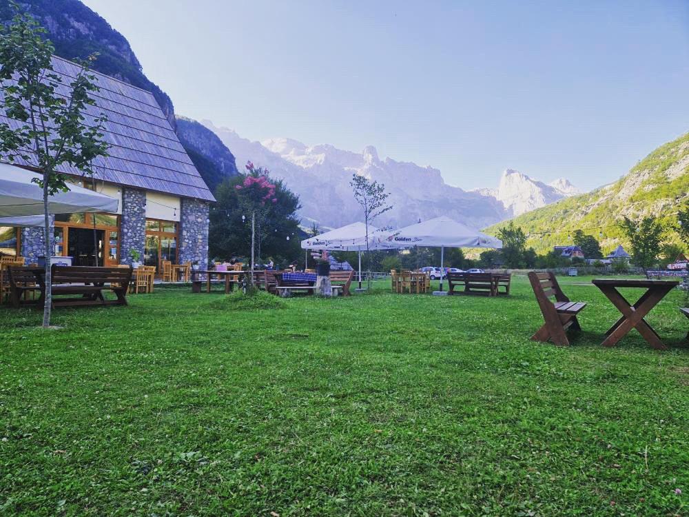 Hotel Petriti Theth Exterior foto