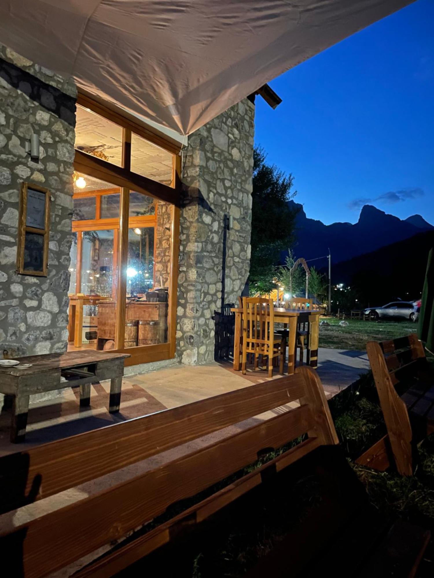 Hotel Petriti Theth Exterior foto
